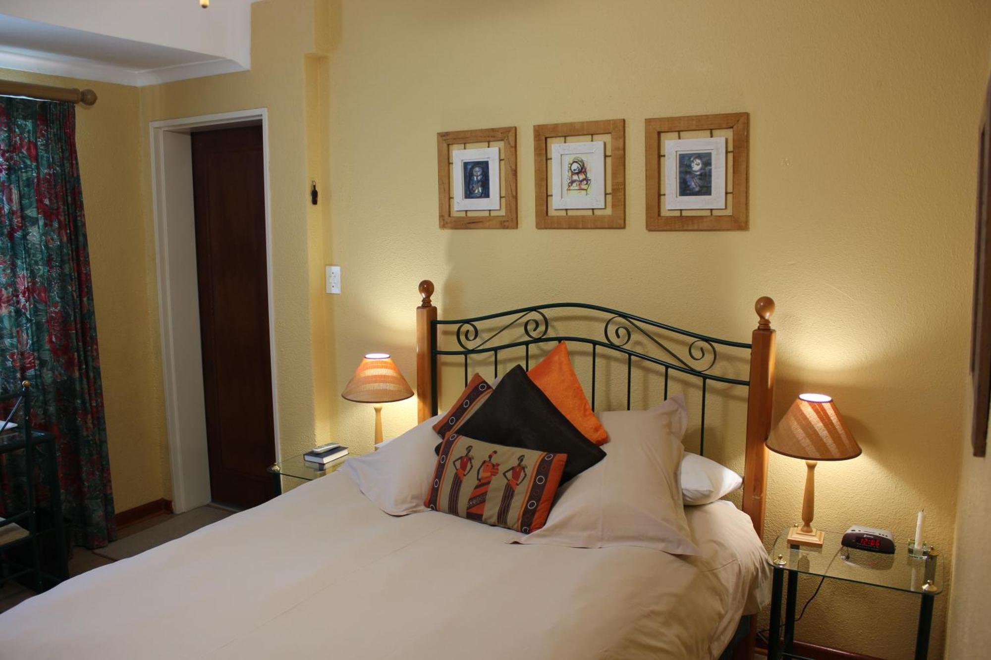 Old Oak Guest House เบลวิลล์ ห้อง รูปภาพ