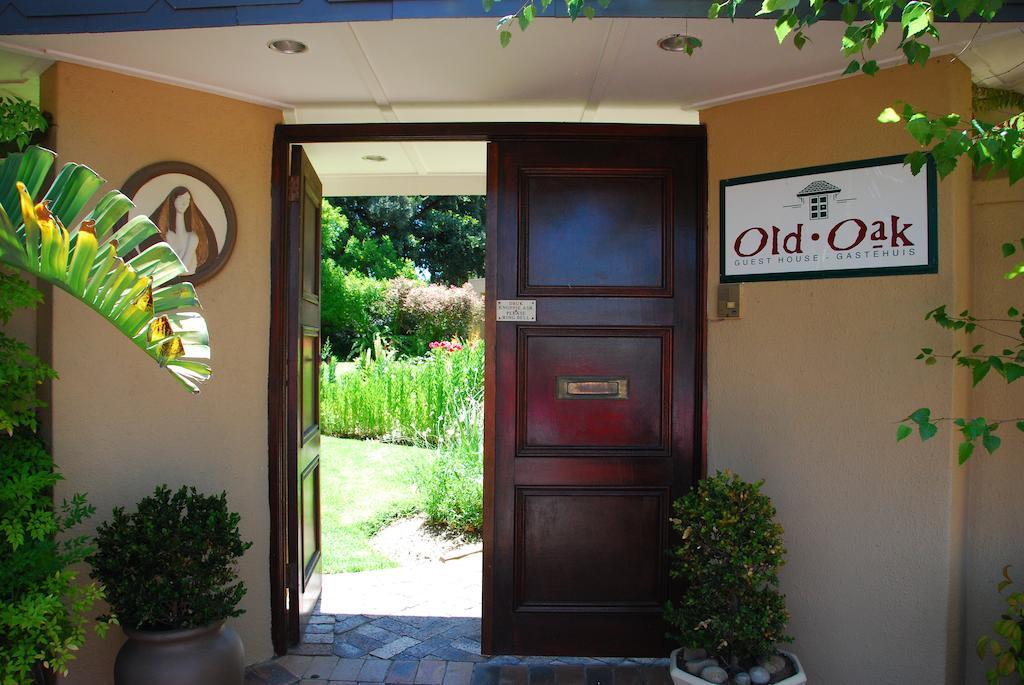 Old Oak Guest House เบลวิลล์ ภายนอก รูปภาพ